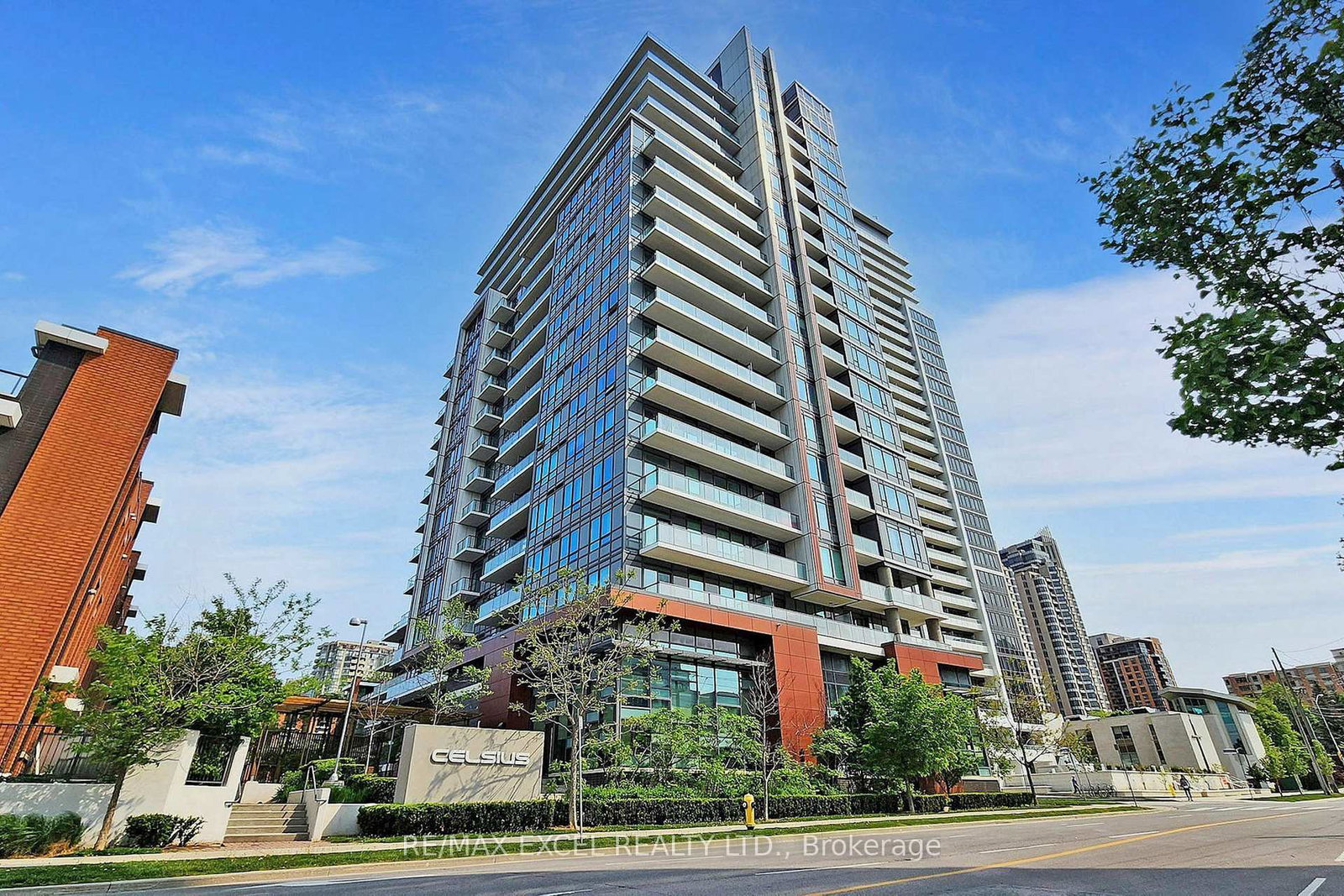 68-canterbury-place-toronto-ontario-c12751718