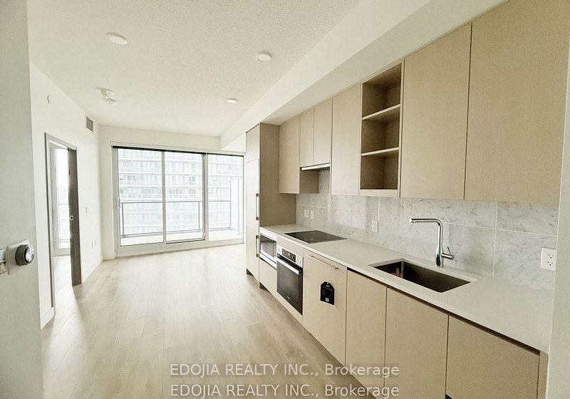 95-mcmahon-drive-north-york-ontario-c12751788