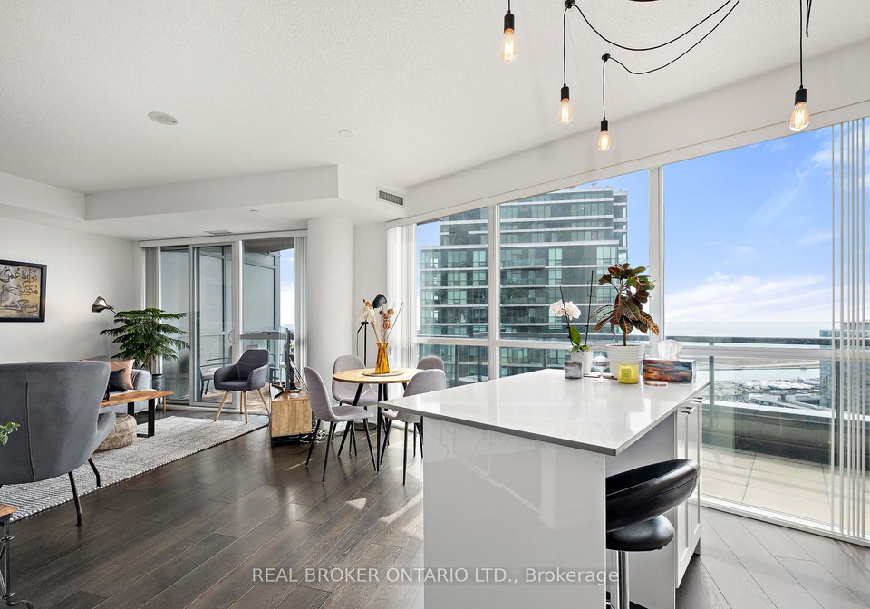 20-bruyeres-mews-toronto-ontario-c12752442