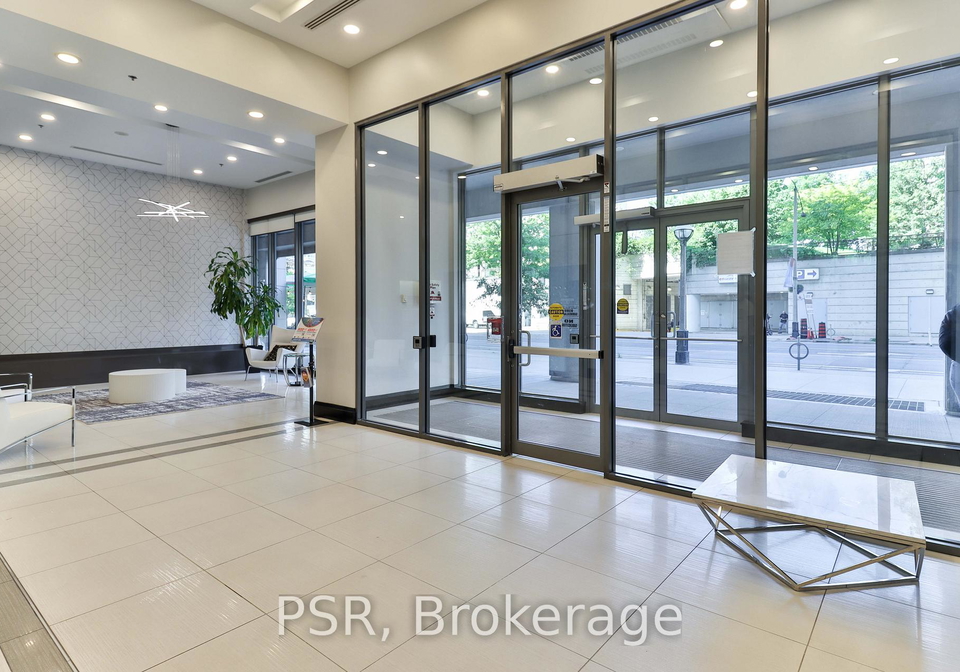 25-lower-simcoe-street-toronto-ontario-c12752580