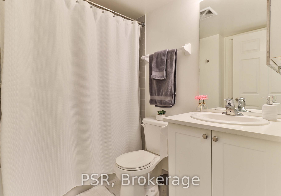 25-lower-simcoe-street-toronto-ontario-c12752580