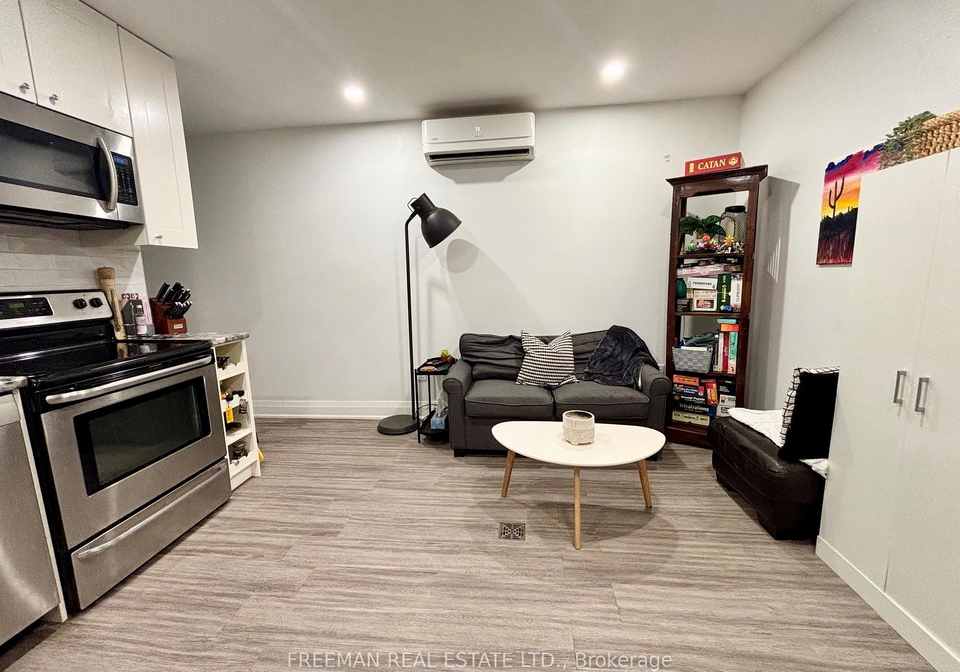 340-howland-avenue-toronto-ontario-c12752696