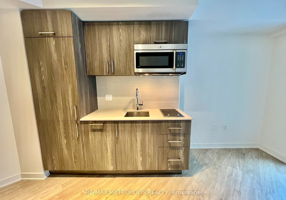 27-bathurst-street-toronto-ontario-c12753308