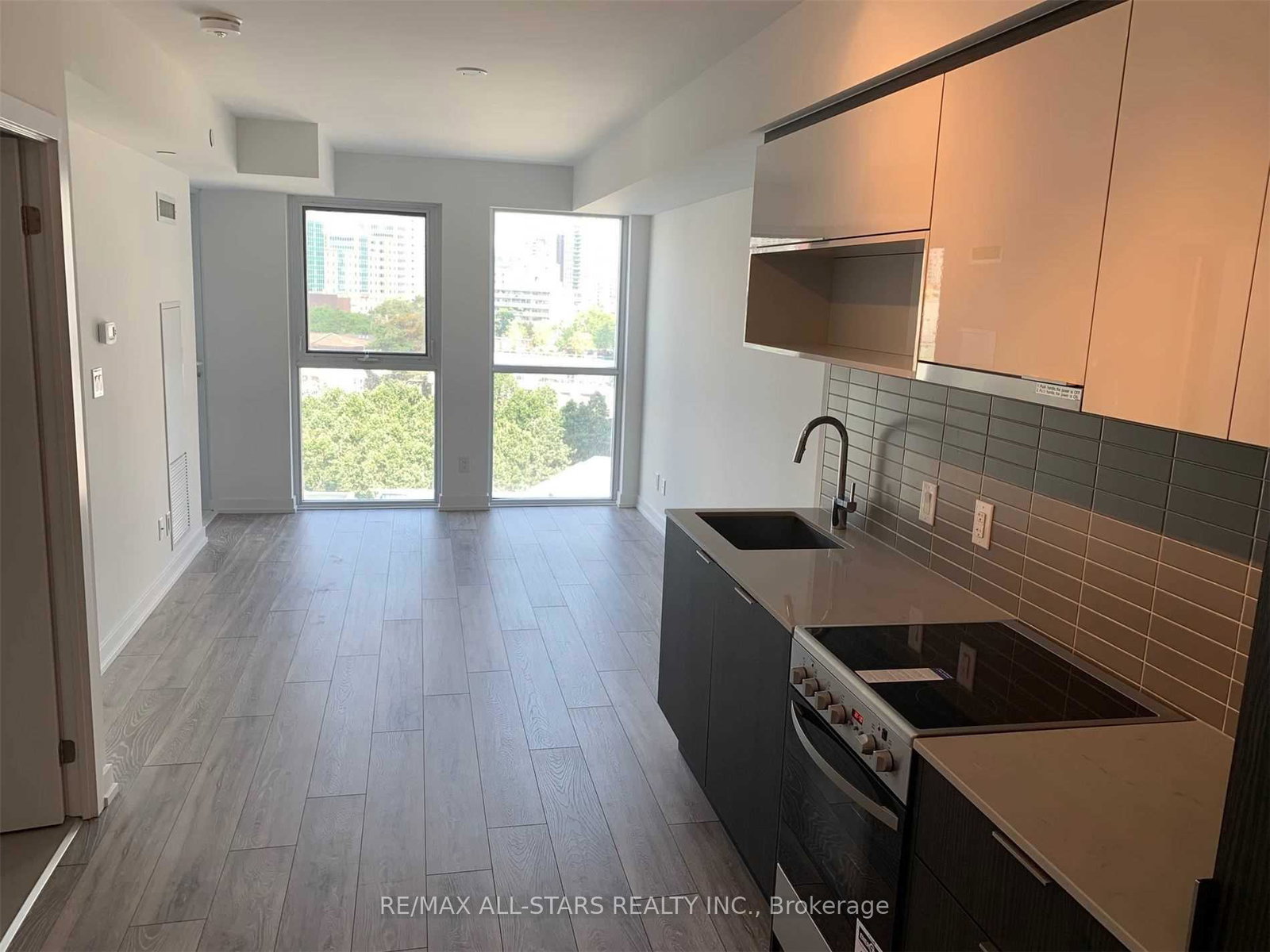 159-wellesley-street-e-toronto-ontario-c12753428