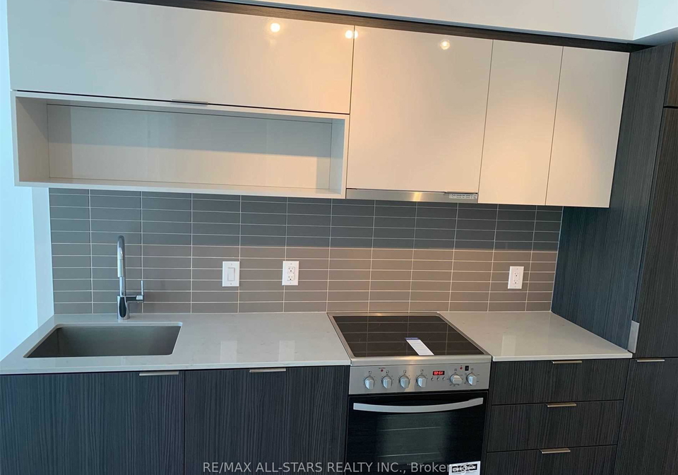 159-wellesley-street-e-toronto-ontario-c12753428
