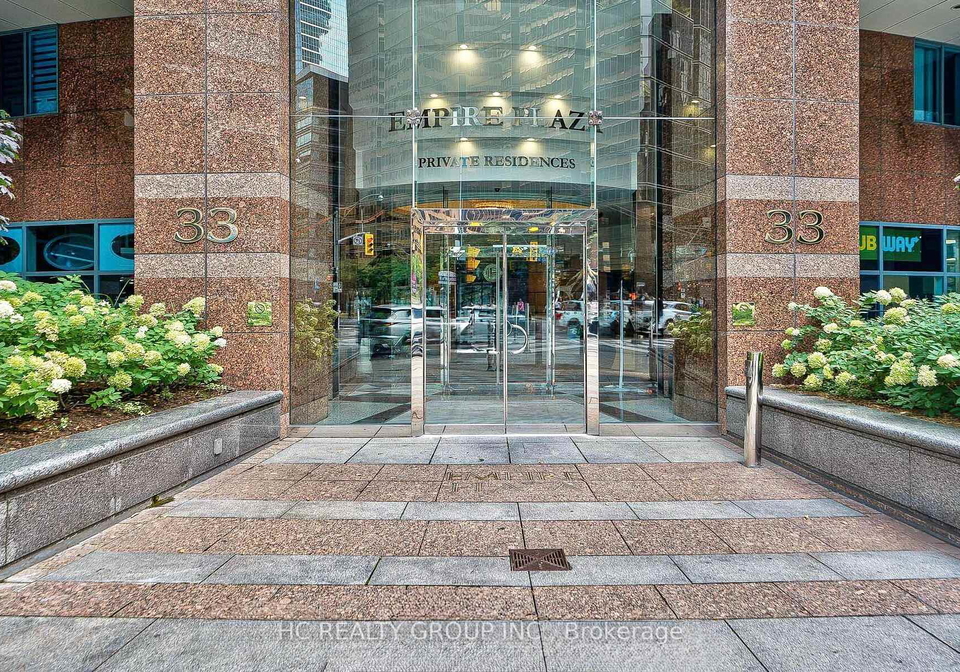 33-university-avenue-toronto-ontario-c12753484