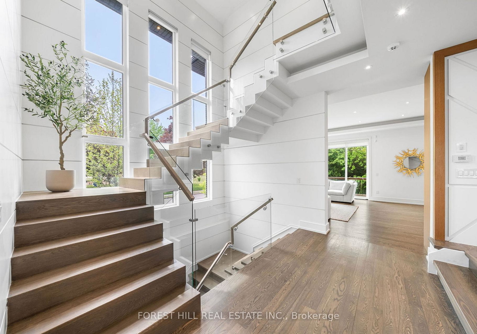 416-patricia-avenue-toronto-ontario-c12753658