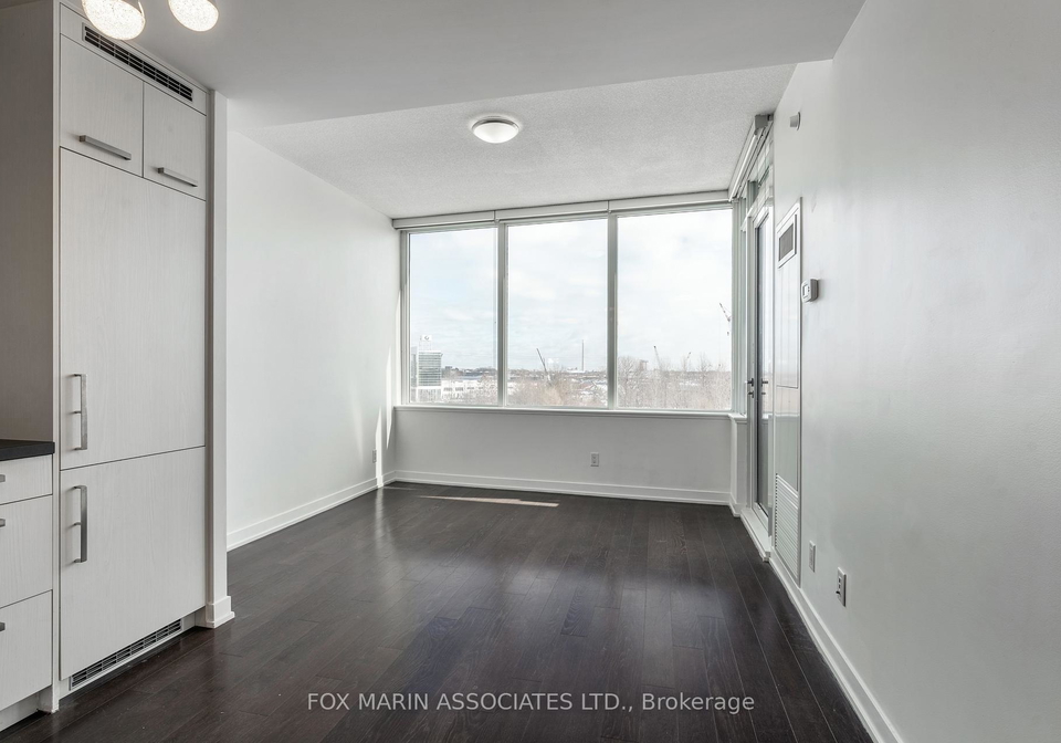 120-bayview-avenue-toronto-ontario-c12753808