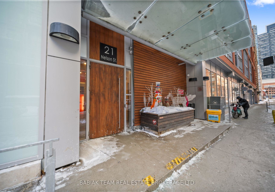 21-nelson-street-toronto-ontario-c12753934