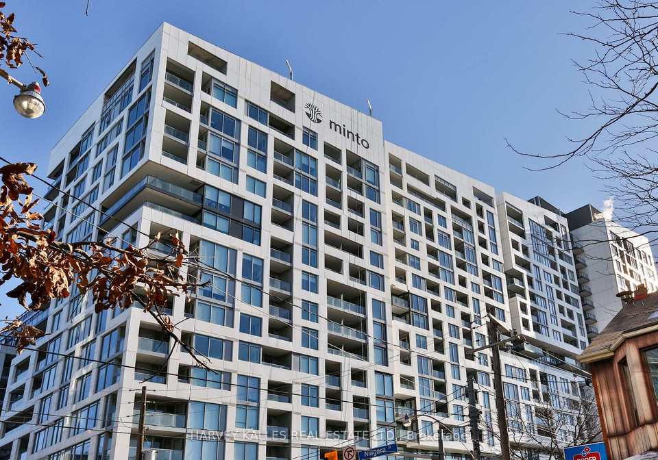 27-bathurst-street-toronto-ontario-c12754274