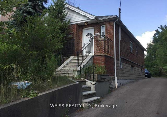 2925-bathurst-street-toronto-ontario-c12754544