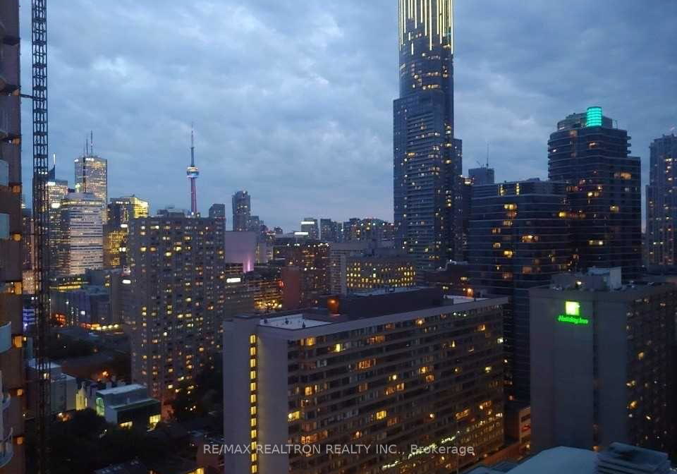 85-wood-street-toronto-ontario-c12754642