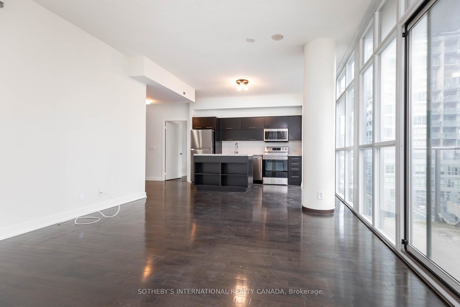 21-nelson-street-toronto-ontario-c12754792