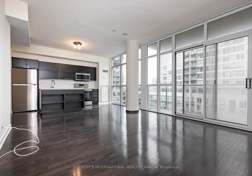 21-nelson-street-toronto-ontario-c12754792