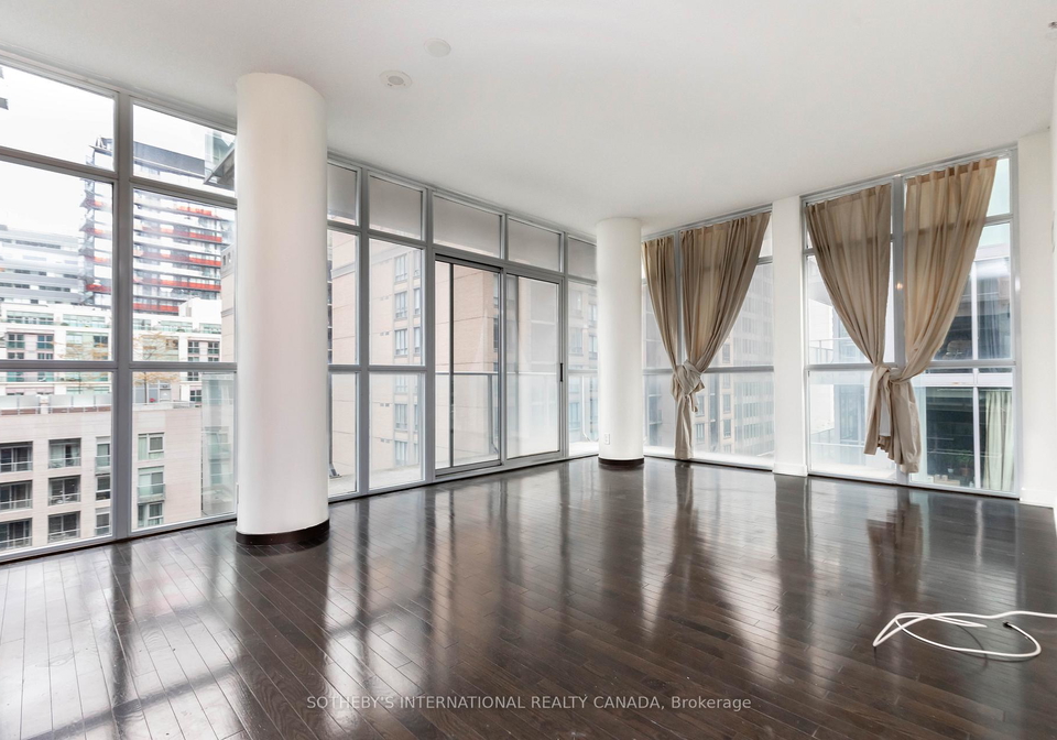 21-nelson-street-toronto-ontario-c12754792
