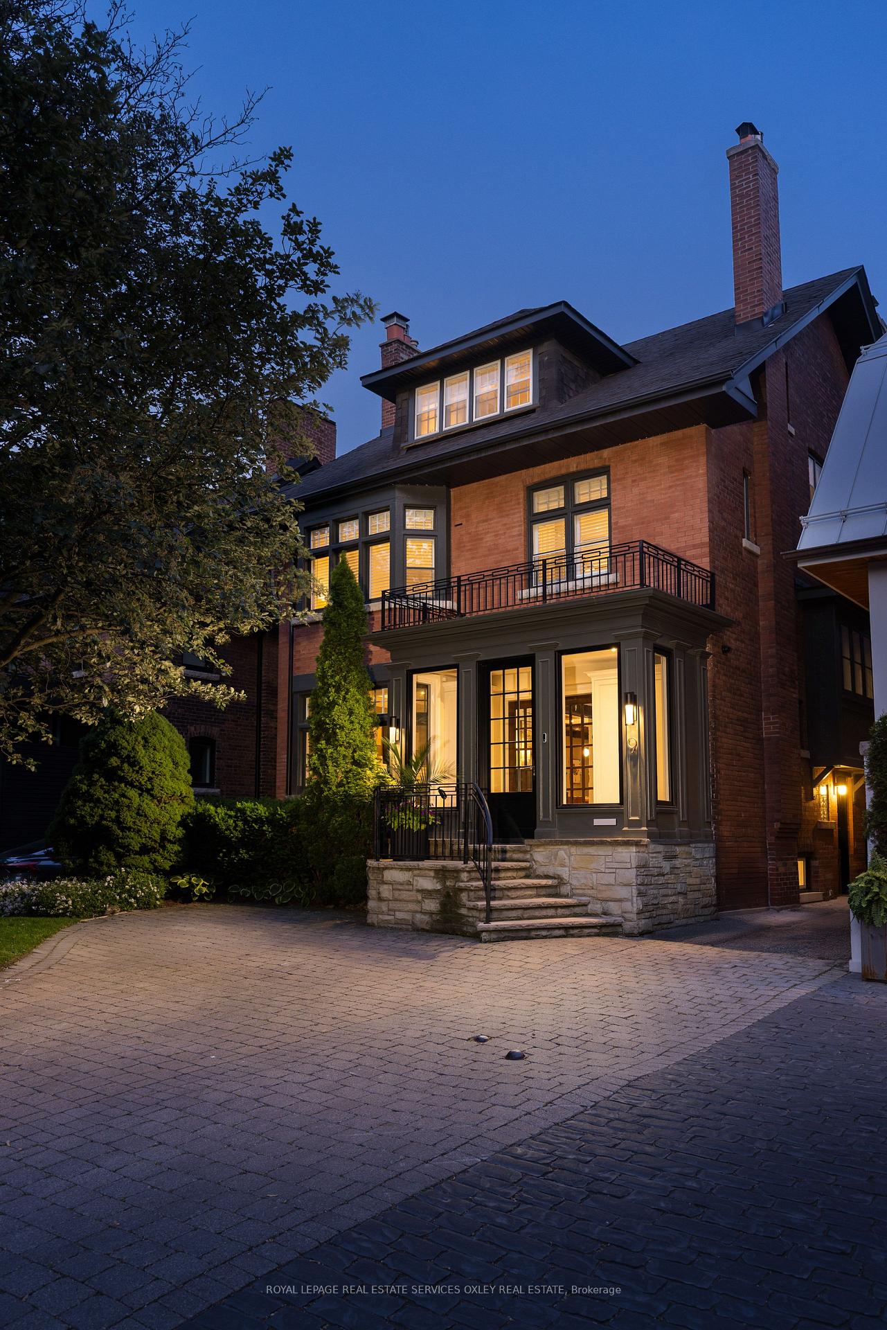 9-lynwood-avenue-toronto-ontario-c12754966