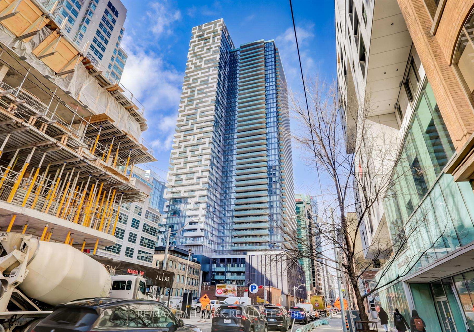 25-richmond-street-e-toronto-ontario-c12755014
