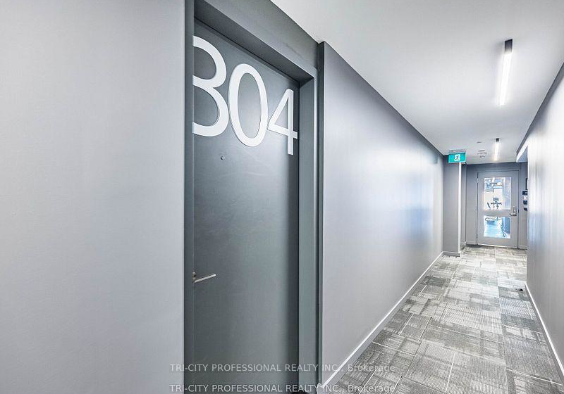 170-bayview-avenue-toronto-ontario-c12755386