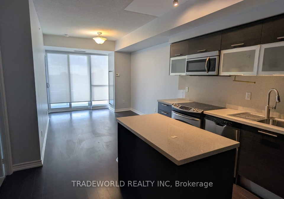 386-yonge-street-toronto-ontario-c12755392