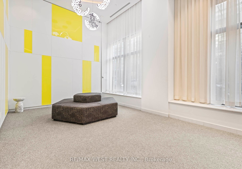 159-wellesley-street-e-toronto-ontario-c12755824
