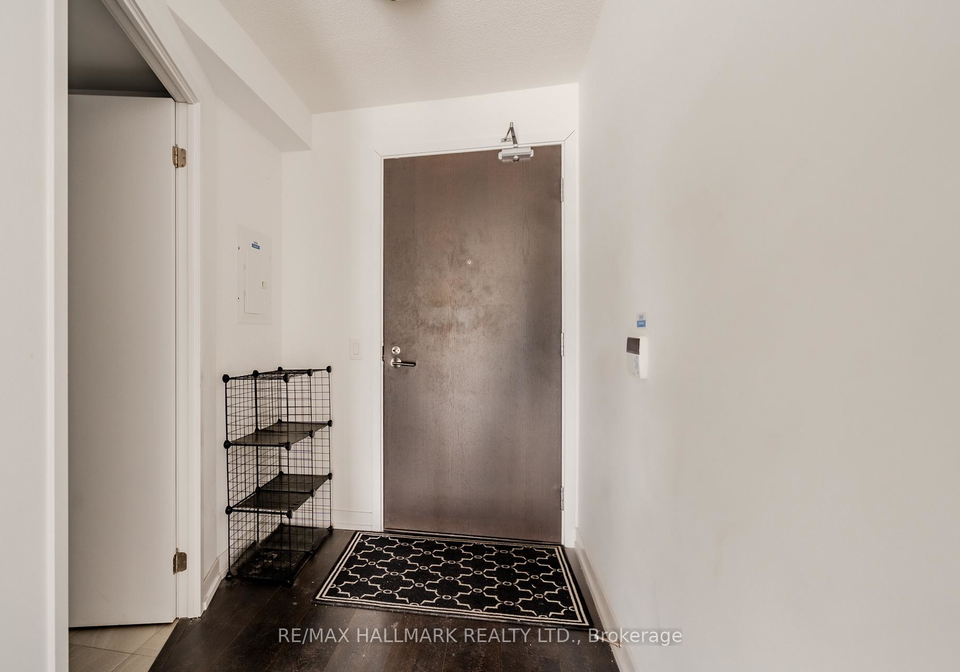 219-dundas-street-e-toronto-ontario-c12755840