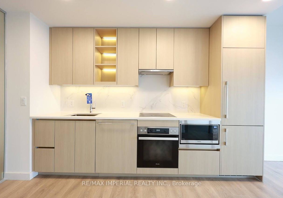 25-mcmahon-drive-north-york-ontario-c12756072