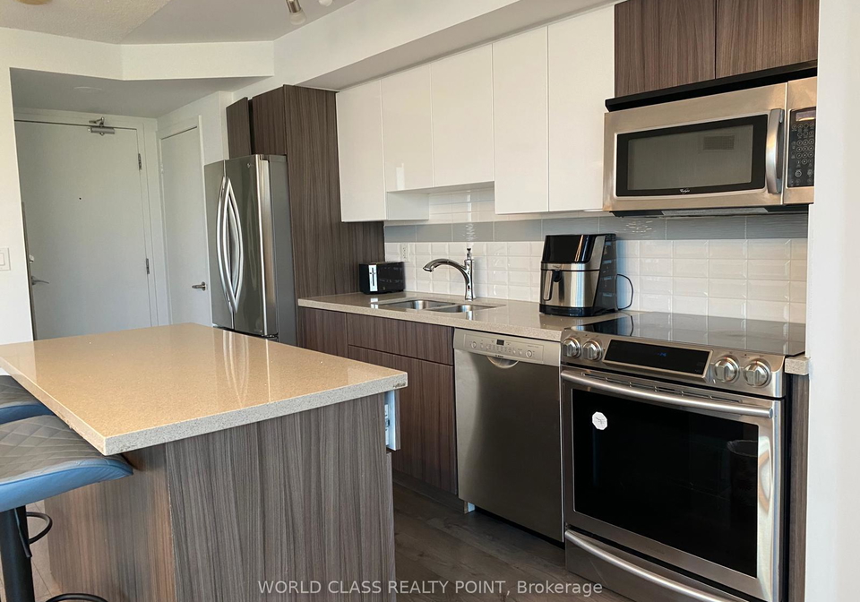 600-fleet-street-toronto-ontario-c12756202