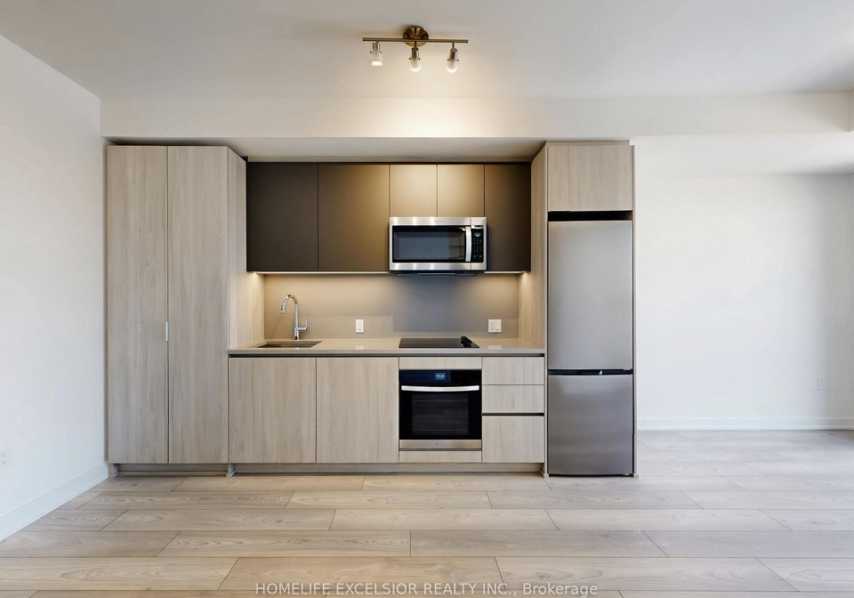 5858-yonge-street-toronto-ontario-c12756236