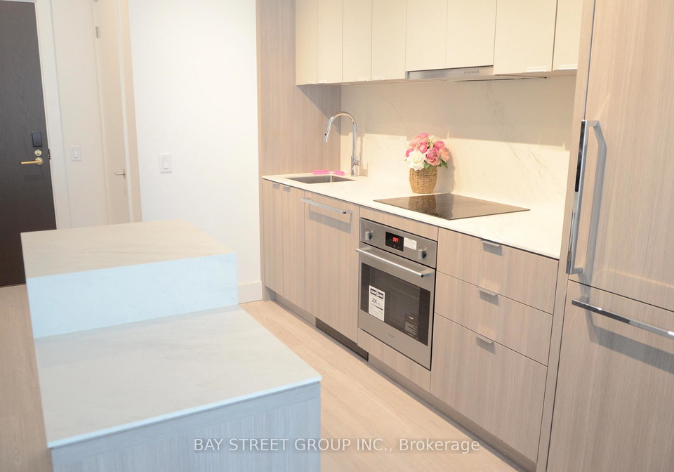 6-greenbriar-road-north-york-ontario-c12756290