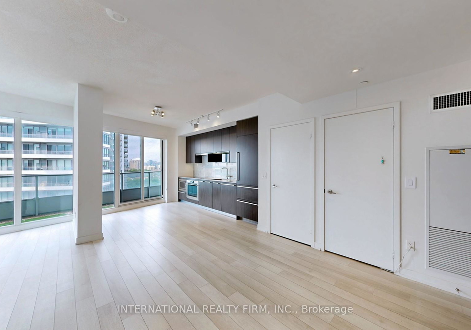 117-mcmahon-drive-north-york-ontario-c12756352
