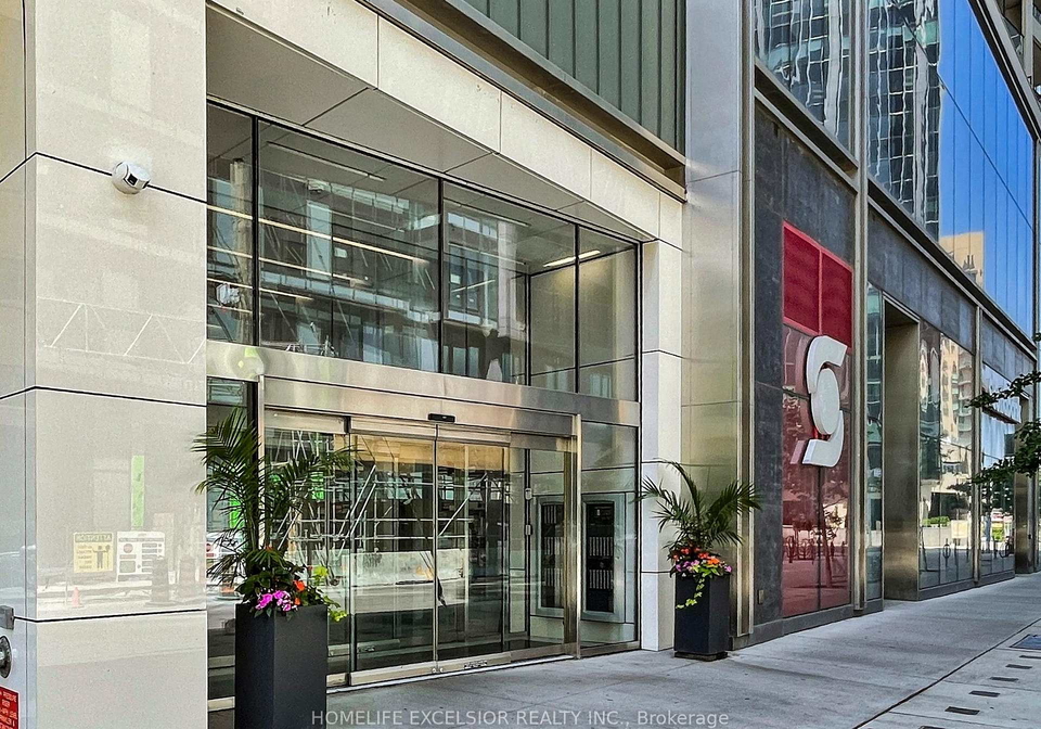 5-soudan-avenue-toronto-ontario-c12756354