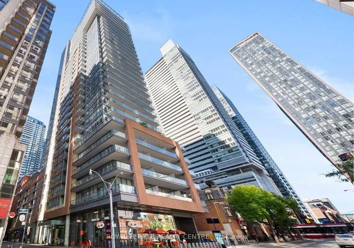 8-mercer-street-toronto-ontario-c12756750