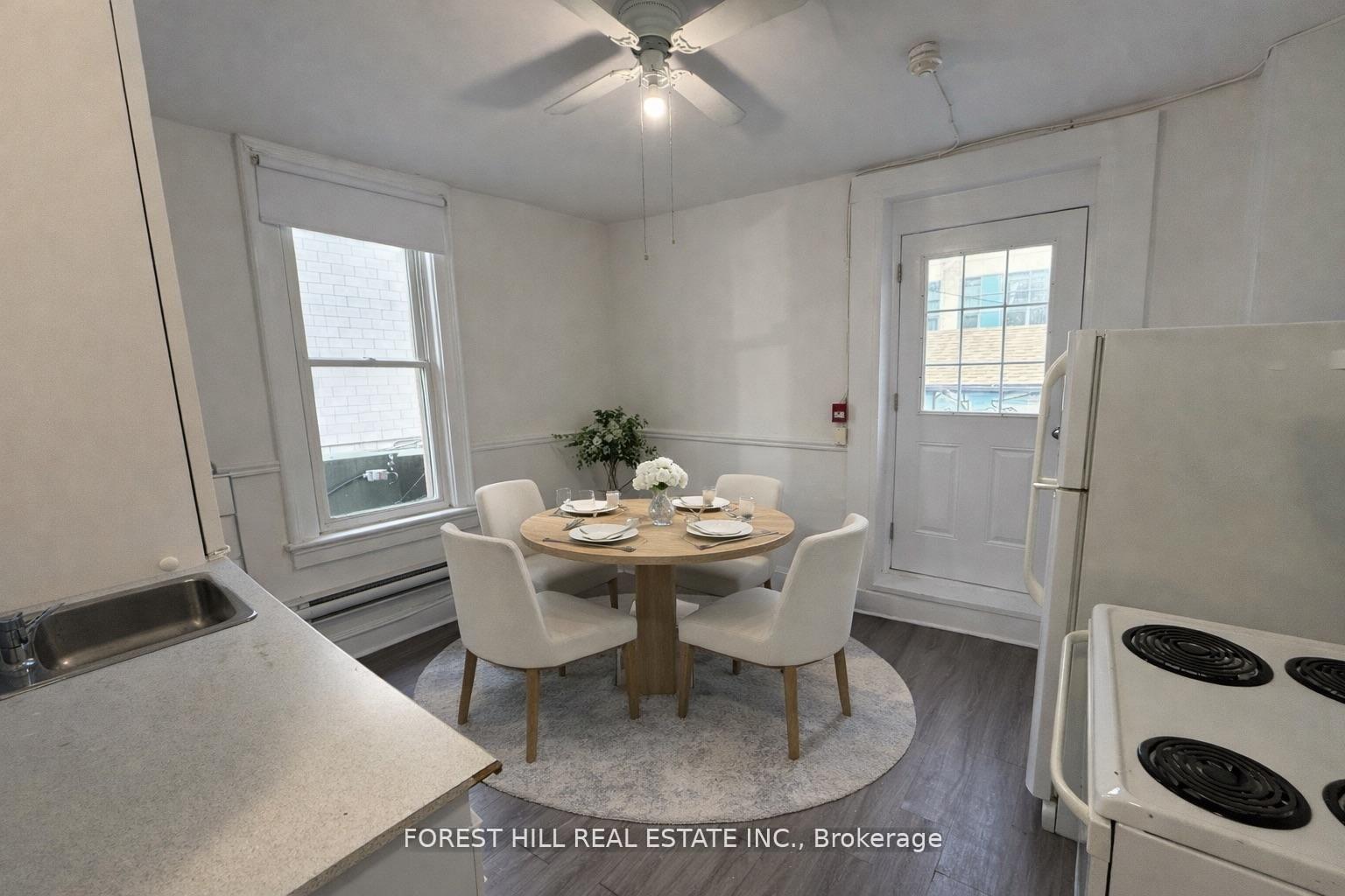 132-dundas-street-e-toronto-ontario-c12756822