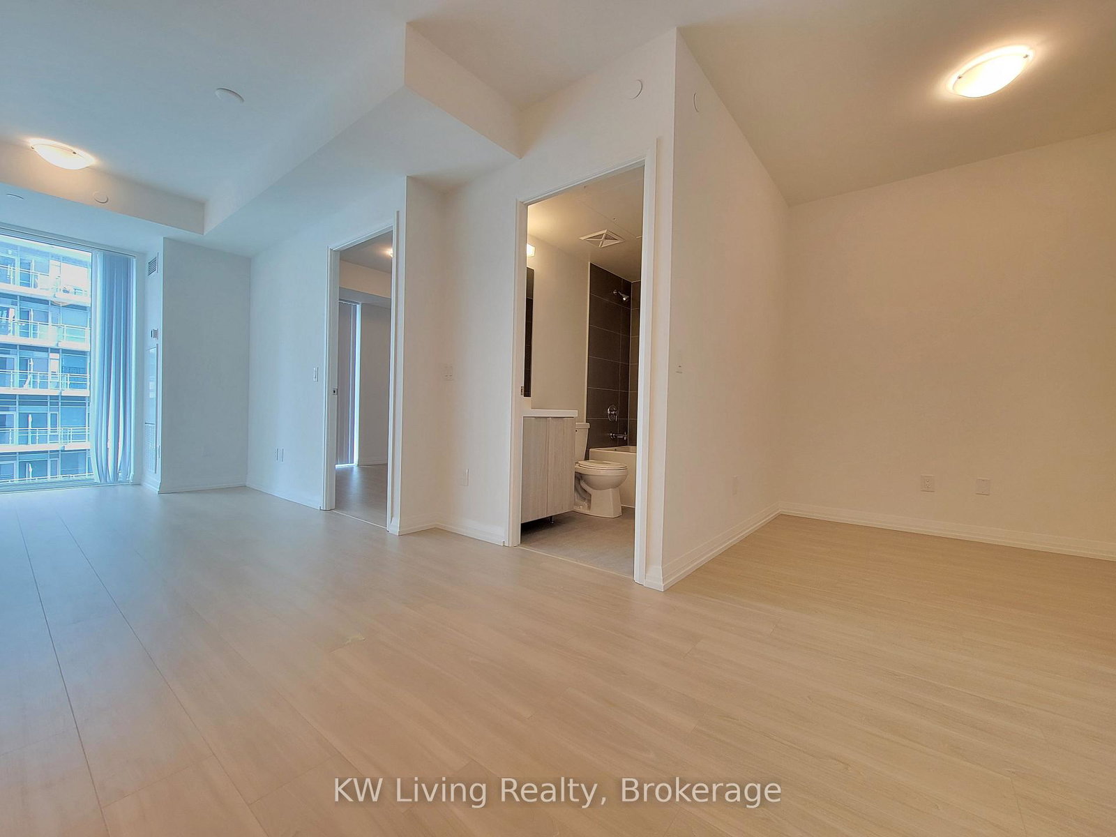 8-widmer-street-toronto-ontario-c12756868