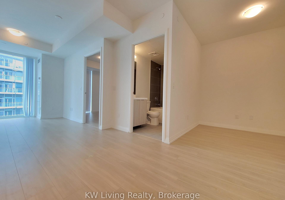 8-widmer-street-toronto-ontario-c12756868