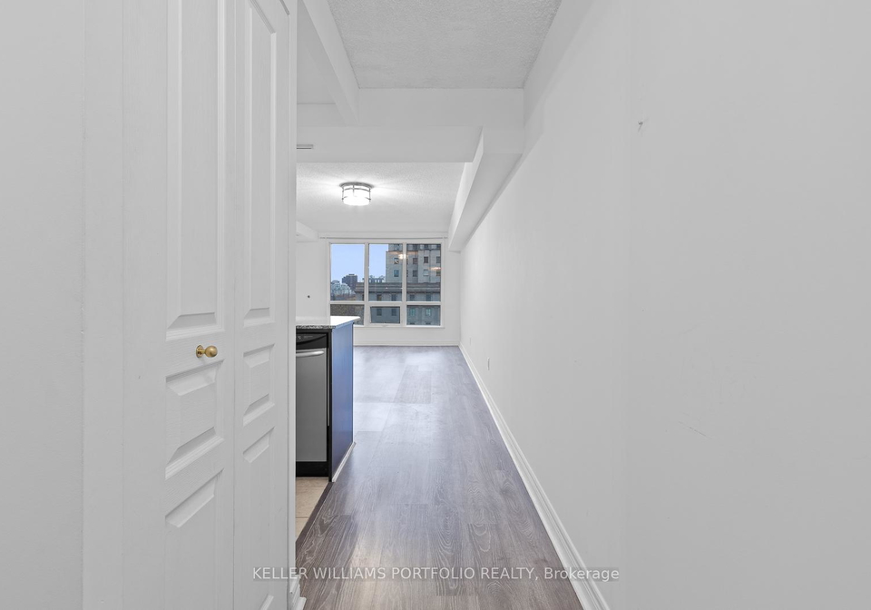 100-hayden-street-toronto-ontario-c12756896