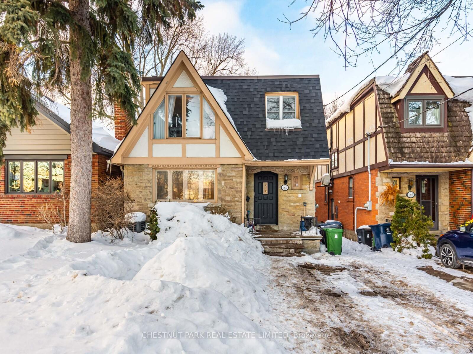 562-roselawn-avenue-toronto-ontario-c12757348