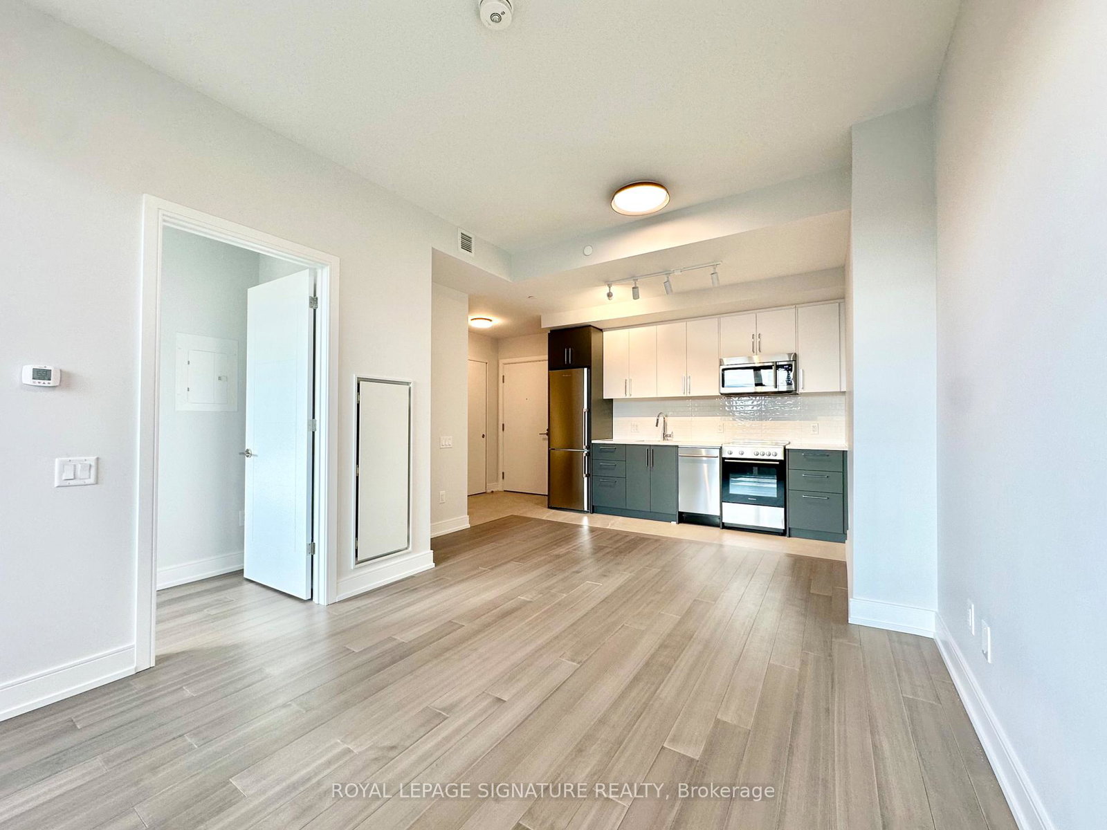 664-spadina-avenue-toronto-ontario-c12757482