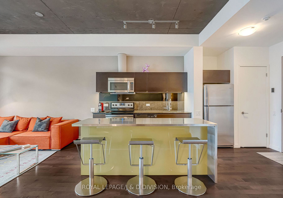 70-distillery-lane-toronto-ontario-c12757518