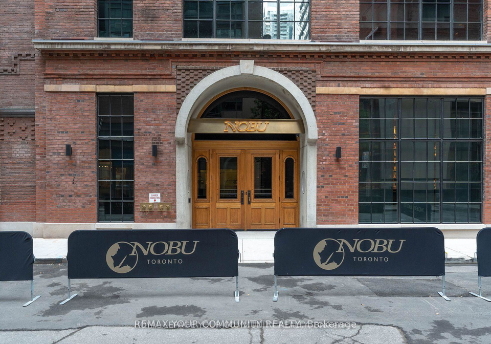35-mercer-street-toronto-ontario-c12757820