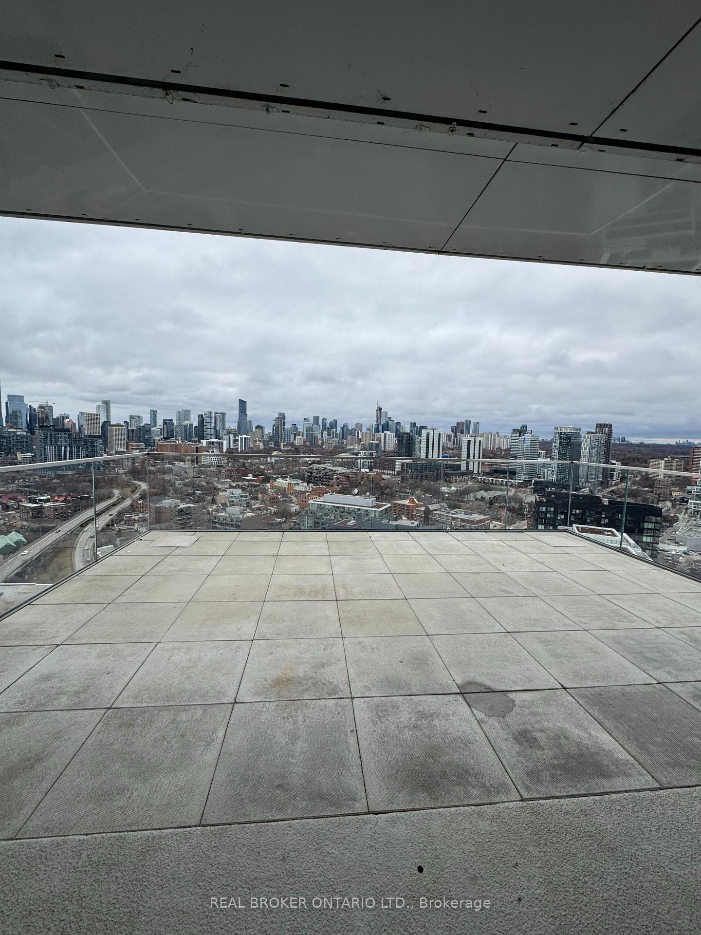 170-bayview-avenue-toronto-ontario-c12757836