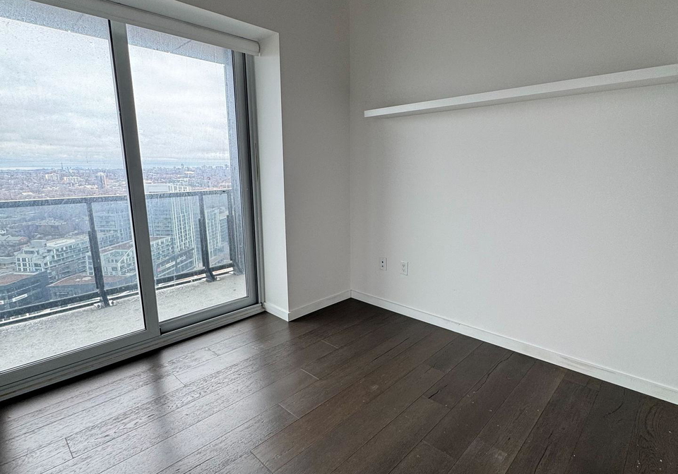 170-bayview-avenue-toronto-ontario-c12757836