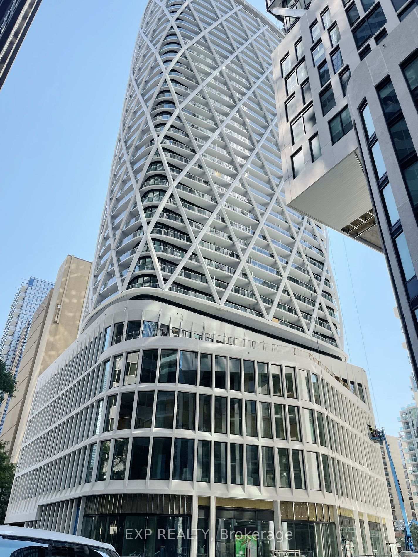 230-simcoe-street-toronto-ontario-c12757888