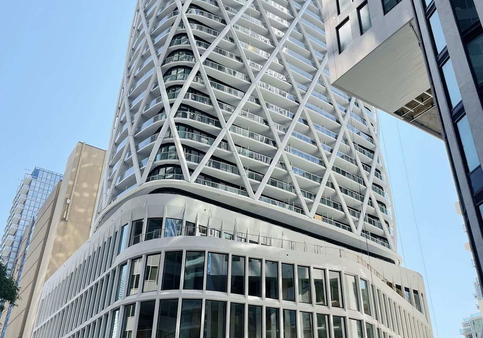 230-simcoe-street-toronto-ontario-c12757888
