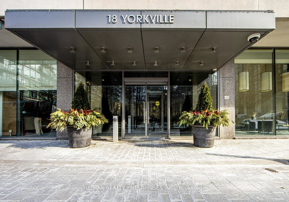 18-yorkville-avenue-toronto-ontario-c12758078