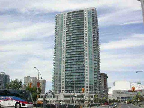 30-grand-trunk-crescent-toronto-ontario-c12758306