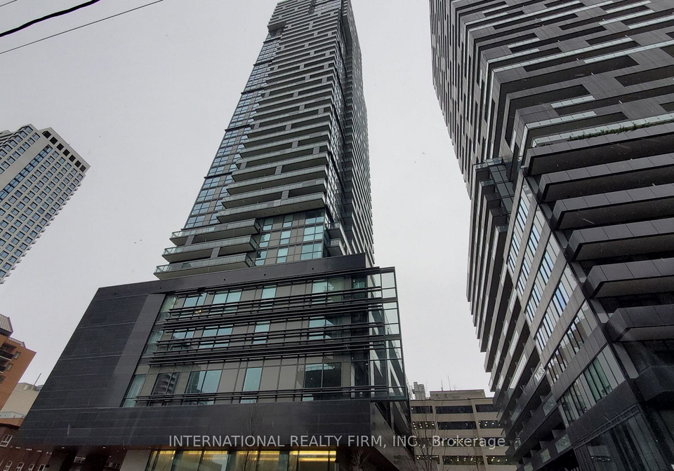 39-roehampton-avenue-toronto-ontario-c12758336