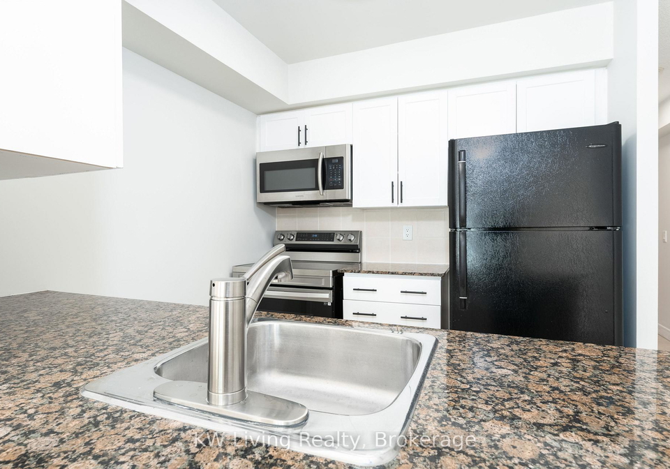 31-bales-avenue-north-york-ontario-c12758358