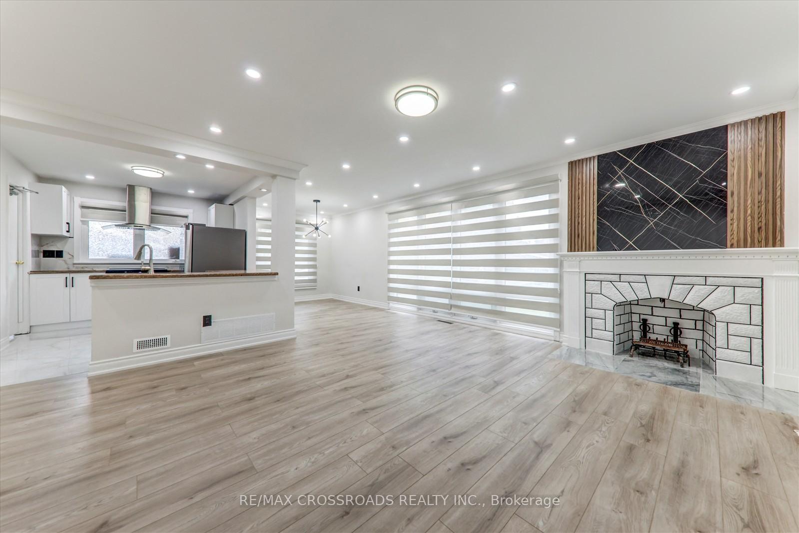 2-tangmere-road-north-york-ontario-c12758984