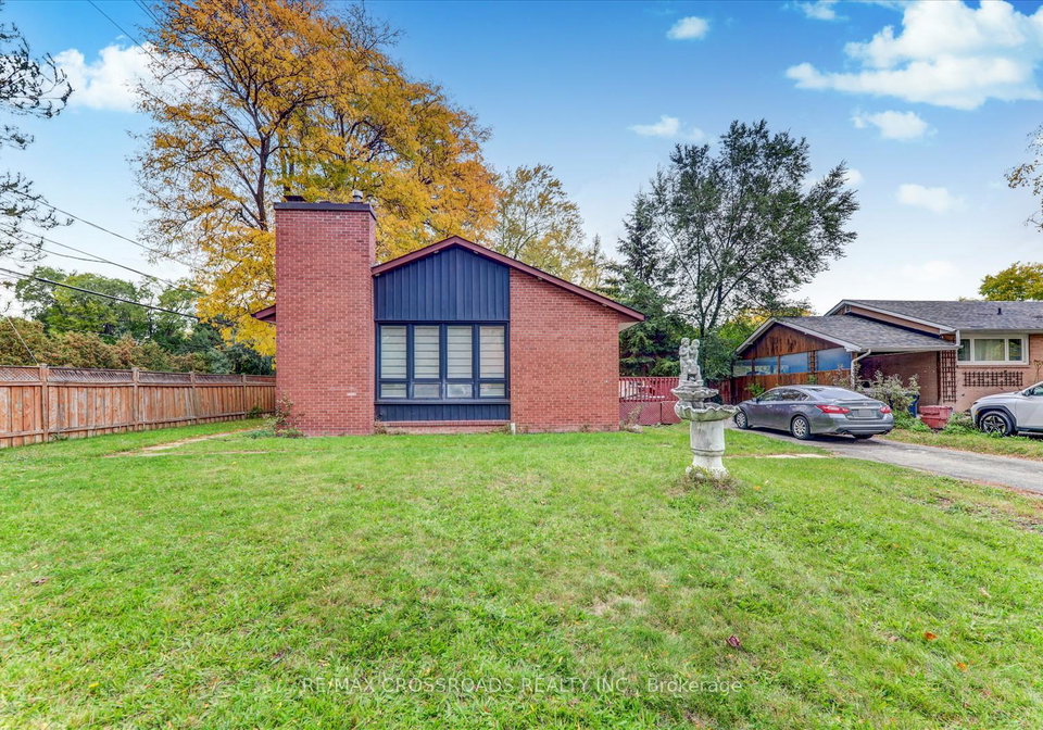 2-tangmere-road-north-york-ontario-c12758984